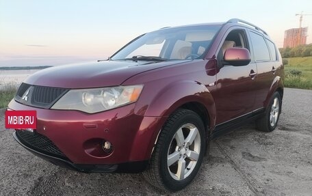 Mitsubishi Outlander III рестайлинг 3, 2007 год, 750 000 рублей, 2 фотография