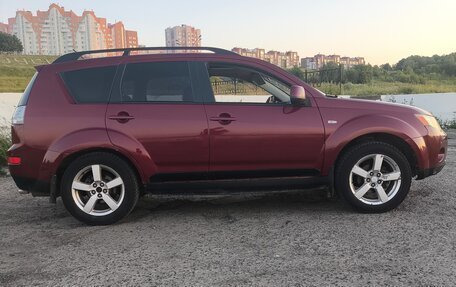 Mitsubishi Outlander III рестайлинг 3, 2007 год, 750 000 рублей, 7 фотография