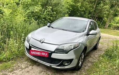 Renault Megane III, 2014 год, 550 000 рублей, 2 фотография