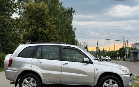 Toyota RAV4, 2005 год, 770 000 рублей, 3 фотография