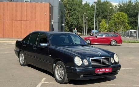 Mercedes-Benz E-Класс, 1998 год, 1 300 000 рублей, 1 фотография