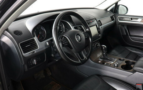 Volkswagen Touareg III, 2013 год, 1 397 000 рублей, 6 фотография