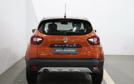 Renault Kaptur I рестайлинг, 2017 год, 1 360 000 рублей, 4 фотография