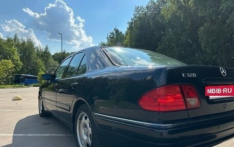 Mercedes-Benz E-Класс, 1998 год, 1 300 000 рублей, 17 фотография