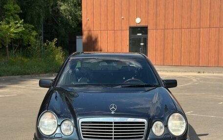 Mercedes-Benz E-Класс, 1998 год, 1 300 000 рублей, 15 фотография