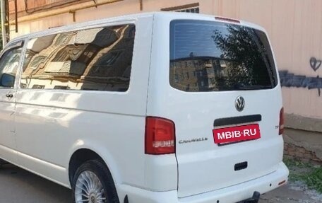 Volkswagen Caravelle T5, 2012 год, 1 850 000 рублей, 3 фотография