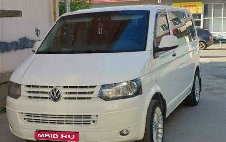 Volkswagen Caravelle T5, 2012 год, 1 850 000 рублей, 9 фотография