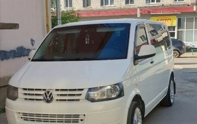 Volkswagen Caravelle T5, 2012 год, 1 850 000 рублей, 1 фотография