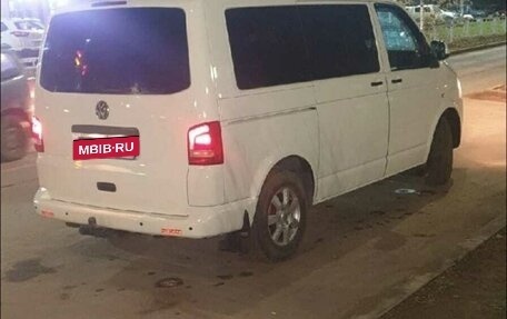 Volkswagen Caravelle T5, 2012 год, 1 850 000 рублей, 21 фотография