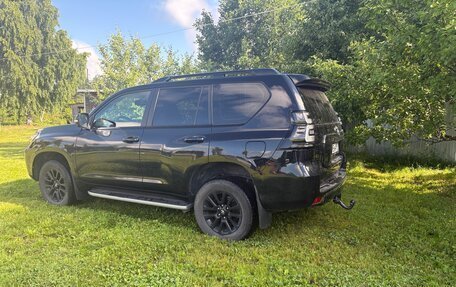 Toyota Land Cruiser Prado 150 рестайлинг 2, 2020 год, 5 850 000 рублей, 3 фотография