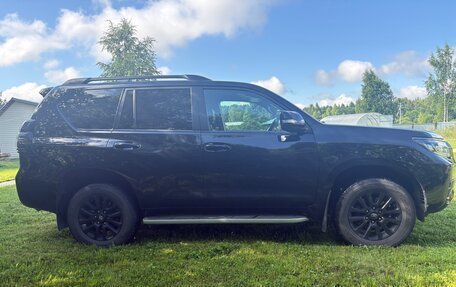 Toyota Land Cruiser Prado 150 рестайлинг 2, 2020 год, 5 850 000 рублей, 5 фотография