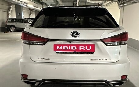 Lexus RX IV рестайлинг, 2021 год, 5 790 000 рублей, 4 фотография