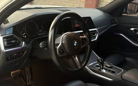 BMW 3 серия, 2019 год, 2 950 000 рублей, 16 фотография