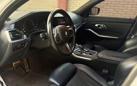 BMW 3 серия, 2019 год, 2 950 000 рублей, 17 фотография