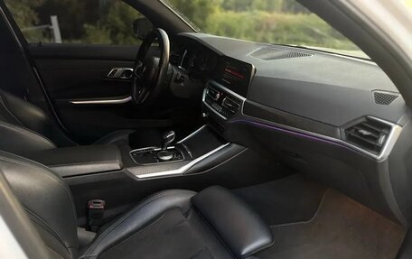BMW 3 серия, 2019 год, 2 950 000 рублей, 21 фотография