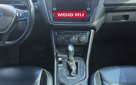 Volkswagen Tiguan II, 2017 год, 2 200 000 рублей, 10 фотография