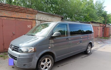 Volkswagen Caravelle T5, 2012 год, 2 000 000 рублей, 5 фотография