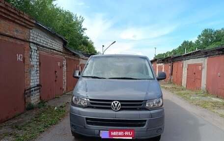 Volkswagen Caravelle T5, 2012 год, 2 000 000 рублей, 6 фотография