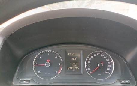 Volkswagen Caravelle T5, 2012 год, 2 000 000 рублей, 14 фотография