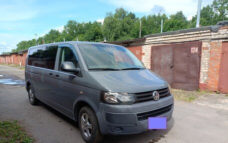 Volkswagen Caravelle T5, 2012 год, 2 000 000 рублей, 7 фотография