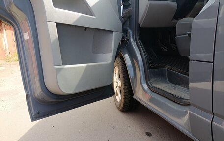 Volkswagen Caravelle T5, 2012 год, 2 000 000 рублей, 11 фотография