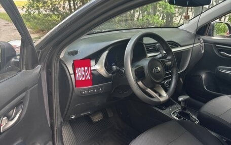 KIA Rio IV, 2021 год, 1 630 000 рублей, 4 фотография