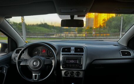 Volkswagen Polo VI (EU Market), 2013 год, 750 000 рублей, 21 фотография