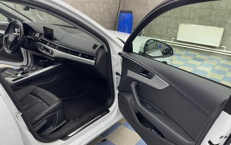 Audi A4, 2018 год, 2 330 000 рублей, 11 фотография