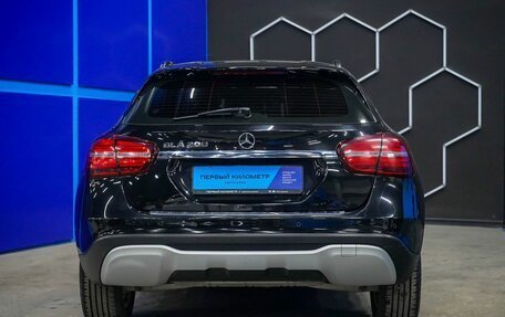 Mercedes-Benz GLA, 2017 год, 2 400 000 рублей, 8 фотография