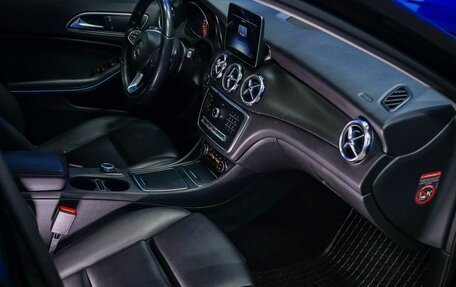 Mercedes-Benz GLA, 2017 год, 2 400 000 рублей, 13 фотография