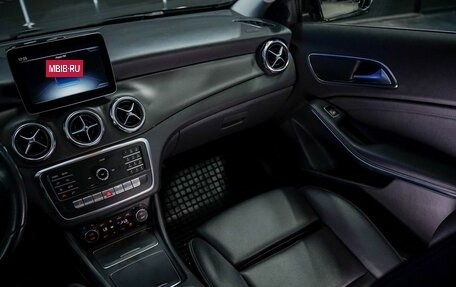 Mercedes-Benz GLA, 2017 год, 2 400 000 рублей, 27 фотография