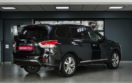 Nissan Pathfinder, 2015 год, 1 670 000 рублей, 2 фотография