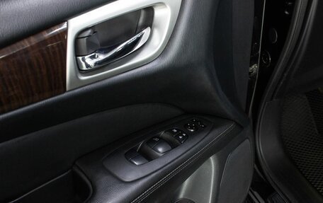 Nissan Pathfinder, 2015 год, 1 670 000 рублей, 21 фотография