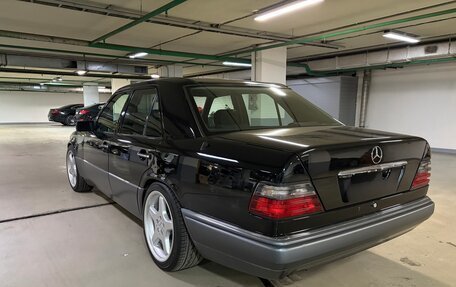 Mercedes-Benz E-Класс, 1994 год, 1 650 000 рублей, 14 фотография