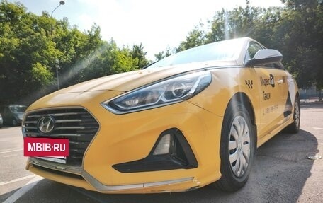 Hyundai Sonata VII, 2019 год, 800 000 рублей, 2 фотография