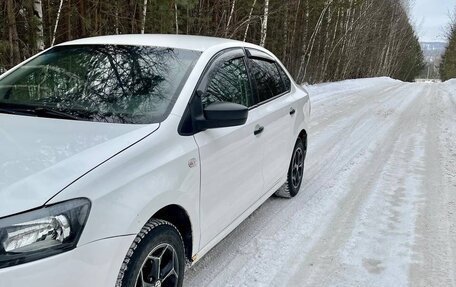 Volkswagen Polo VI (EU Market), 2011 год, 600 000 рублей, 4 фотография