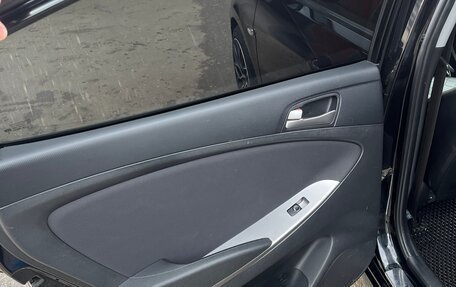 Hyundai Solaris II рестайлинг, 2014 год, 880 000 рублей, 8 фотография