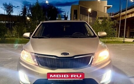 KIA Rio III рестайлинг, 2011 год, 900 000 рублей, 2 фотография