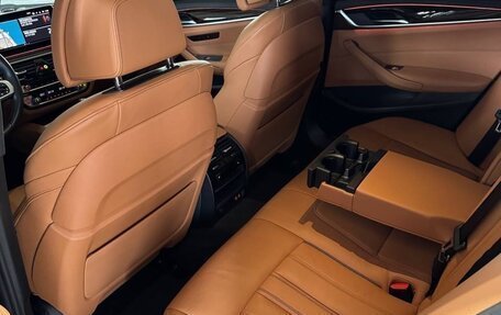 BMW 5 серия, 2021 год, 6 950 000 рублей, 22 фотография