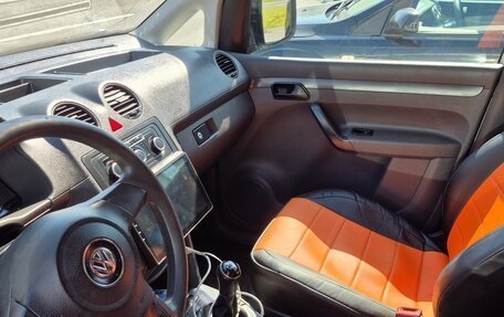 Volkswagen Caddy III рестайлинг, 2012 год, 600 000 рублей, 2 фотография