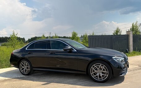 Mercedes-Benz E-Класс, 2022 год, 3 750 000 рублей, 9 фотография