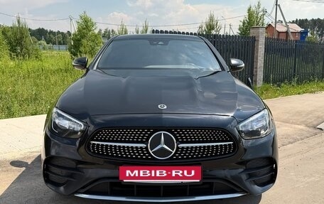 Mercedes-Benz E-Класс, 2022 год, 3 750 000 рублей, 14 фотография