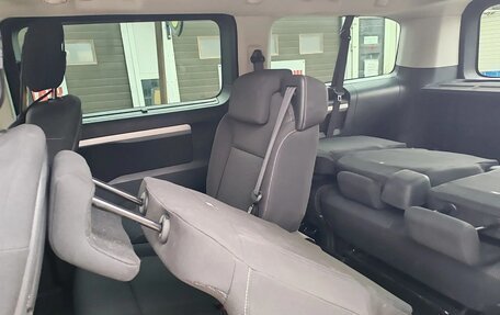 Opel Zafira Life I, 2020 год, 2 845 000 рублей, 8 фотография