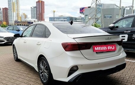 KIA Cerato IV, 2022 год, 2 400 000 рублей, 5 фотография