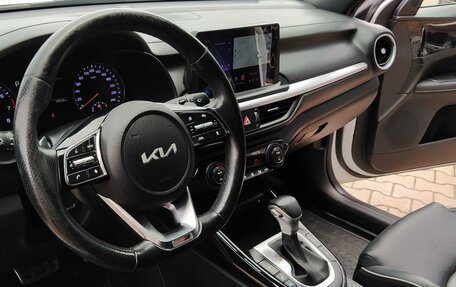 KIA Cerato IV, 2022 год, 2 400 000 рублей, 28 фотография