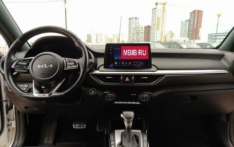 KIA Cerato IV, 2022 год, 2 400 000 рублей, 31 фотография