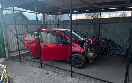 Toyota Yaris III рестайлинг, 2007 год, 254 000 рублей, 2 фотография
