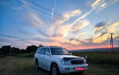Toyota Land Cruiser 100 рестайлинг 2, 1998 год, 950 000 рублей, 1 фотография