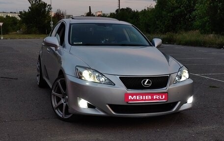 Lexus IS II рестайлинг 2, 2006 год, 1 350 000 рублей, 20 фотография