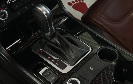 Volkswagen Touareg III, 2012 год, 1 609 000 рублей, 22 фотография